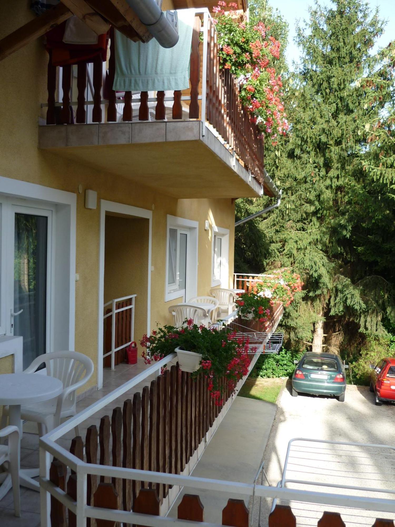 Hotel Attila Apartmanhaz Hévíz Exterior foto