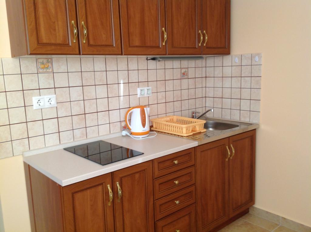 Hotel Attila Apartmanhaz Hévíz Zimmer foto